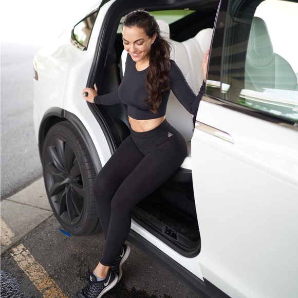 Meet your Posher - Picture 2 of 4